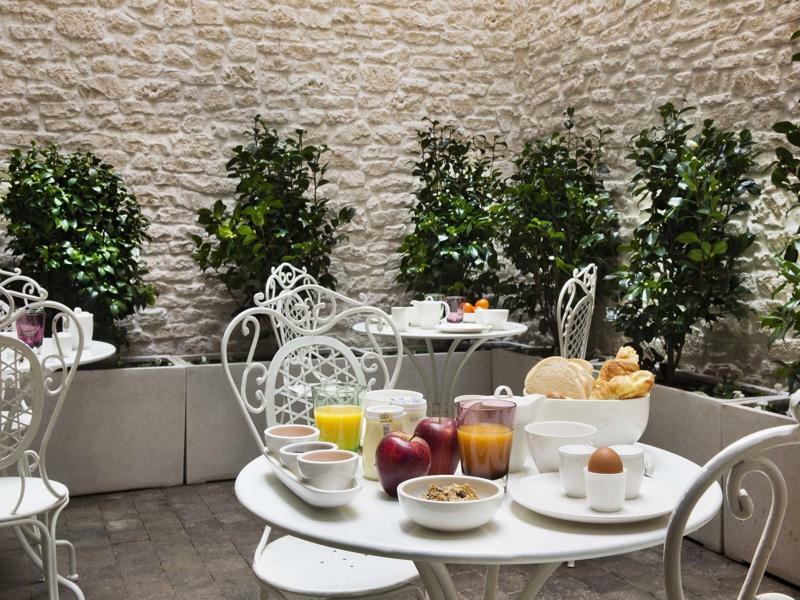 Hotel Celeste Batignolles Montmartre Paris Exterior photo